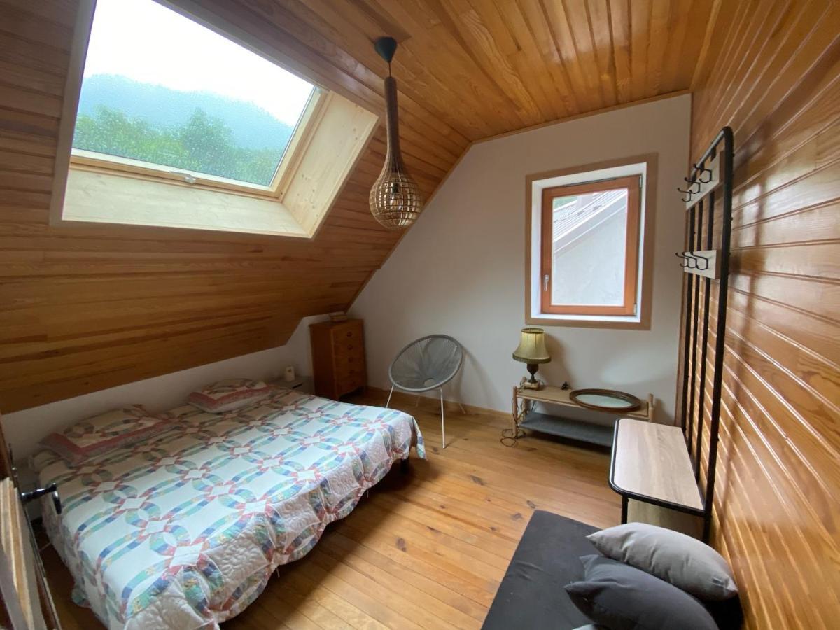 Maison Refaite A Neuf En Pleine Nature Puy-Saint-Eusebe Kültér fotó